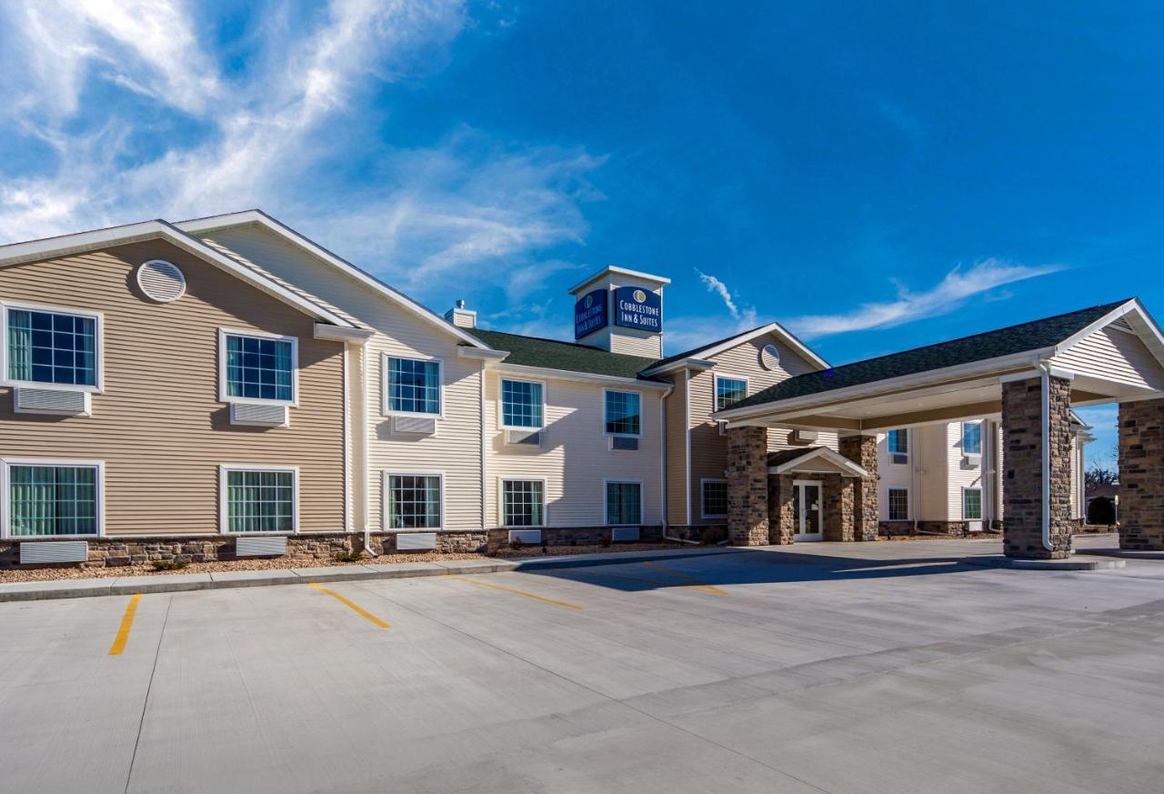 Cobblestone Inn & Suites-Фрімонт Екстер'єр фото